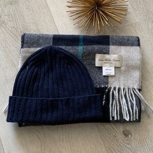 ITALIAN WOOLEN TREASURES Scarf 100% & beanie wool made in Italy navy‎ plaid NWOT